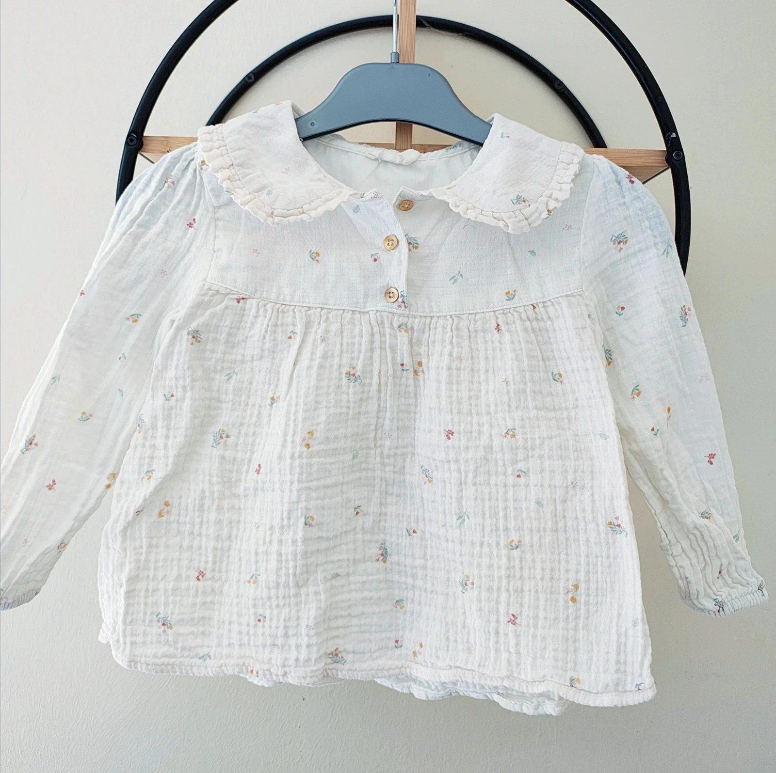 4 ans blouse Teeshirt a col orchestra